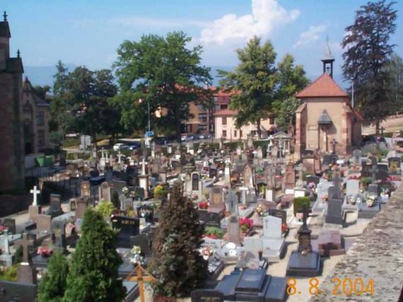 Kirkegården, som er typisk fransk